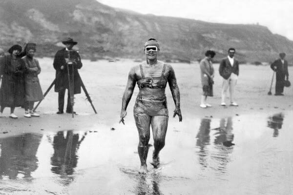 Gertrude Ederle swimming in ocean