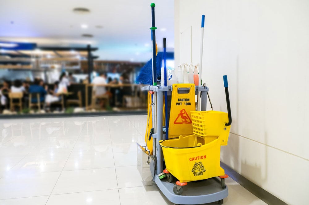 Starting a New Cleaning Business: Franchise vs. Independently Owned